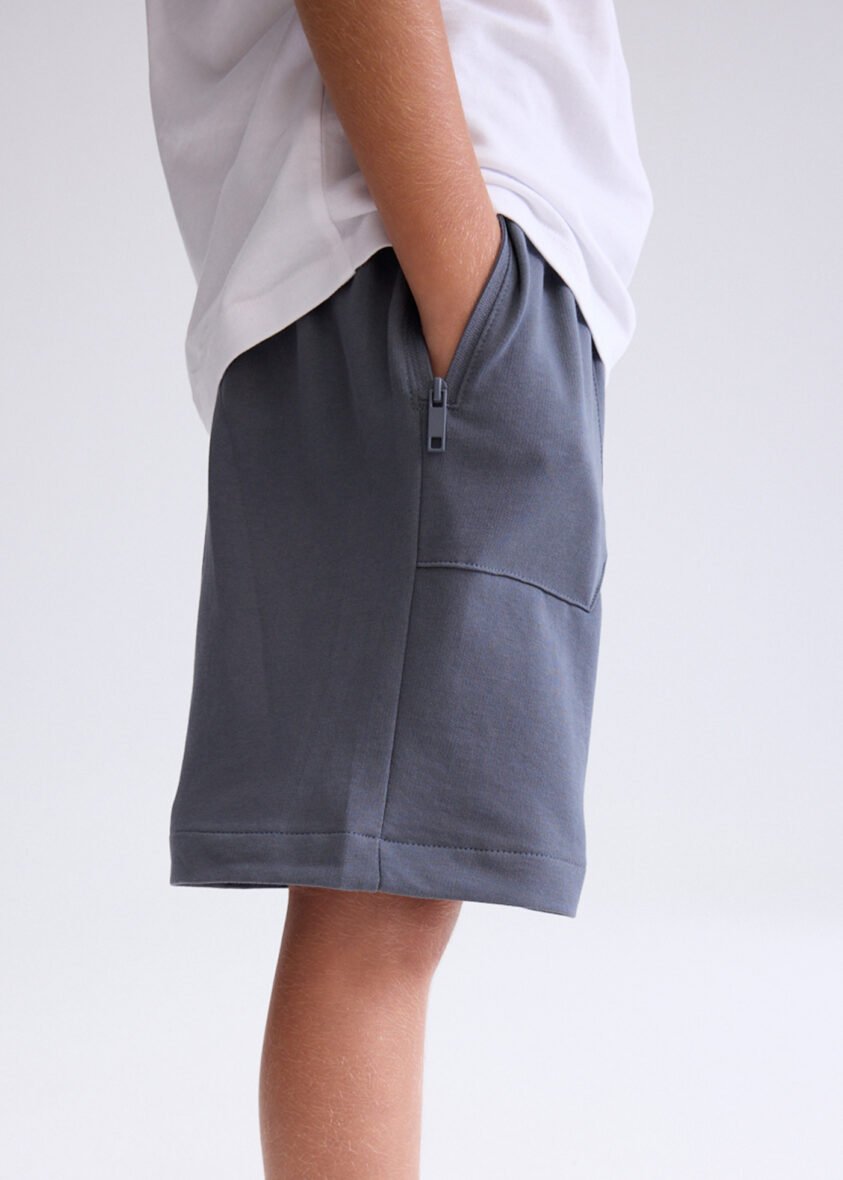 conjunto-pantalon-y-camiseta-chico-laurel-XL-3.jpg